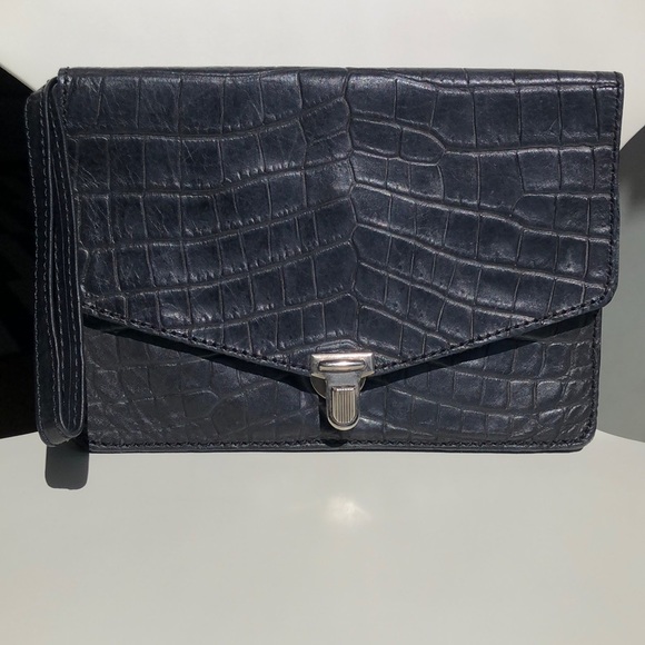 Hakei leather wristlet - Picture 3 of 10